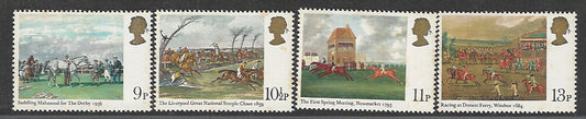 Great Britain Stamps, Complete Set of 4 Values, Mint, Backside Few Stains - VVV00630