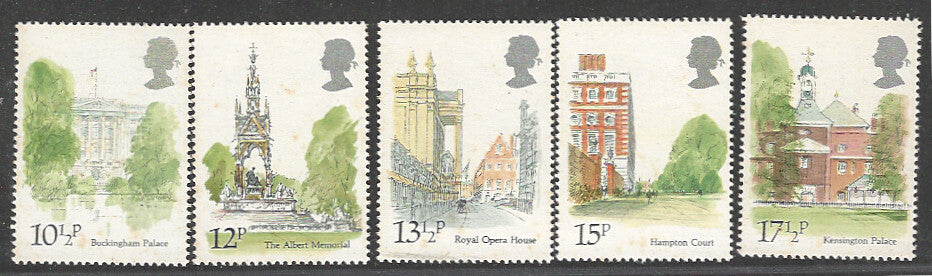 Great Britain Stamps, Complete Set of 4 Values, Mint, Backside Few Stains - VVV00638