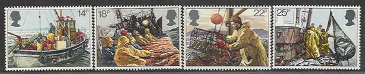Great Britain Stamps, Complete Set of 4 Values, Mint, Backside Few Stains - VVV00650